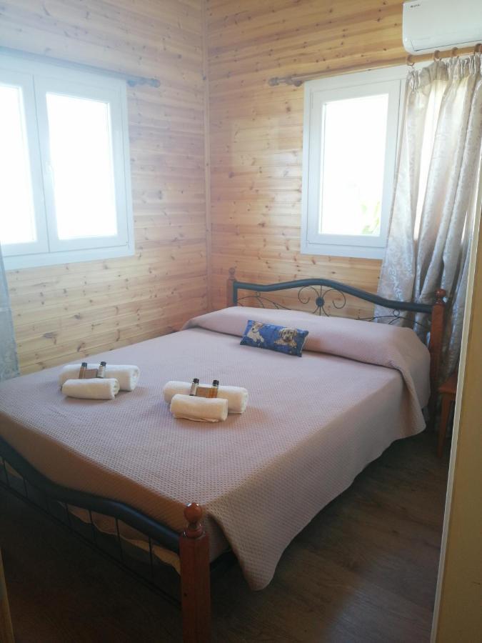 Wooden Apartment , Agia Marina Chrysochous Kato Yialia Bagian luar foto